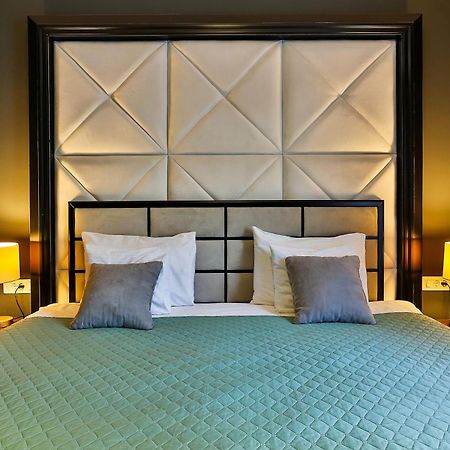 Maresia Boutique Suites บุดวา ภายนอก รูปภาพ