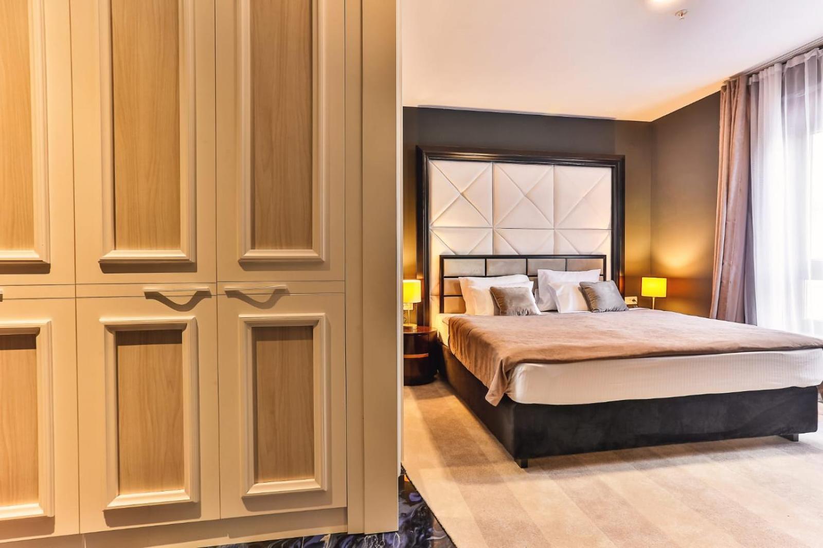 Maresia Boutique Suites บุดวา ภายนอก รูปภาพ